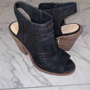 Vince Camuto black heeled sandal